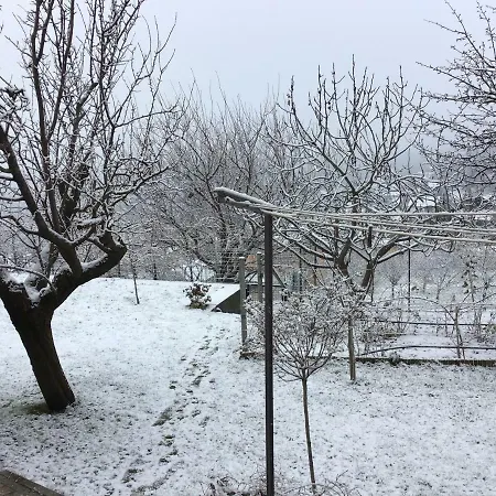 Апартаменты Ai Piedi Della Montagna *