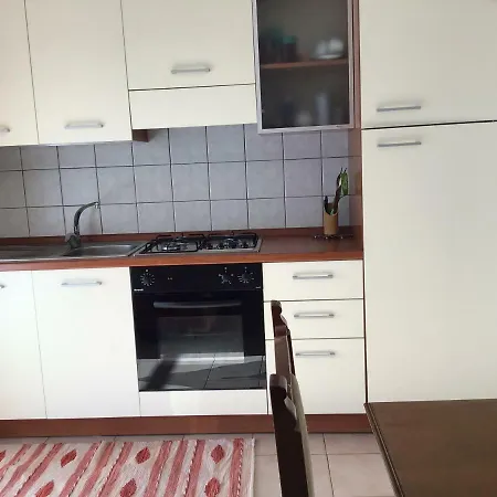 Ai Piedi Della Montagna Апартаменты Шатийон