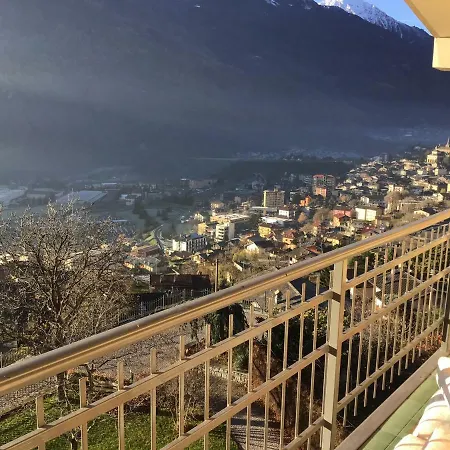 Ai Piedi Della Montagna Châtillon